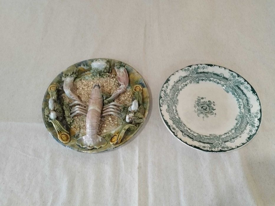 Conjunto de pratos de decoração