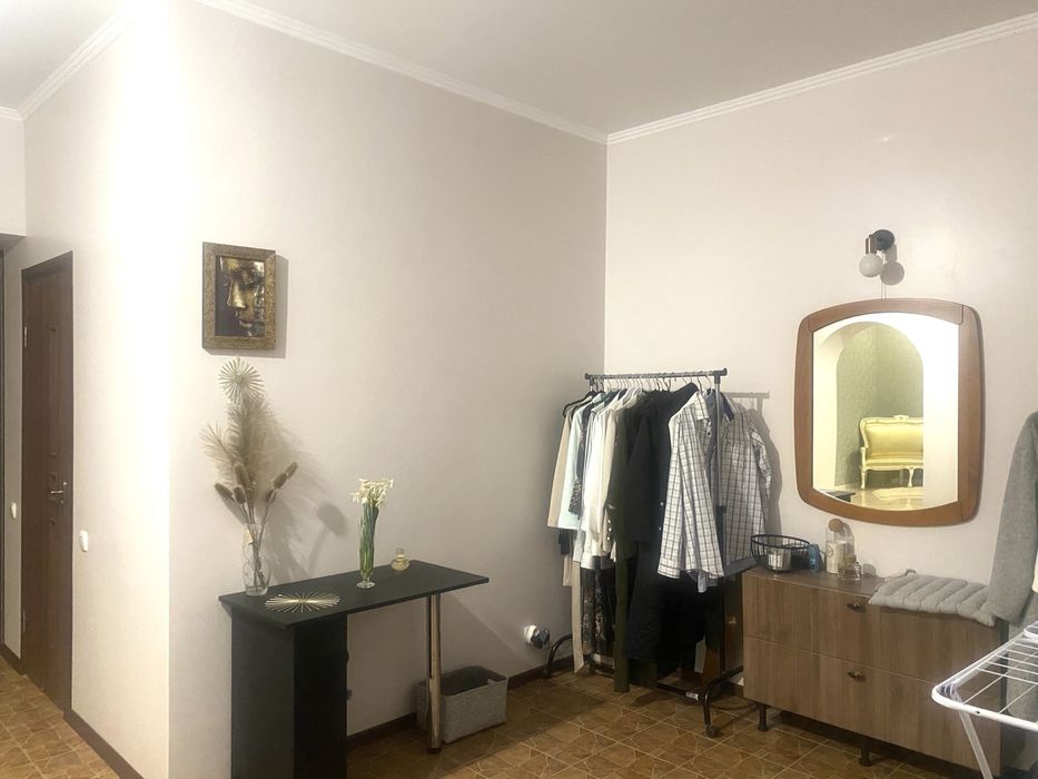 Будинок з частковим ремонтом