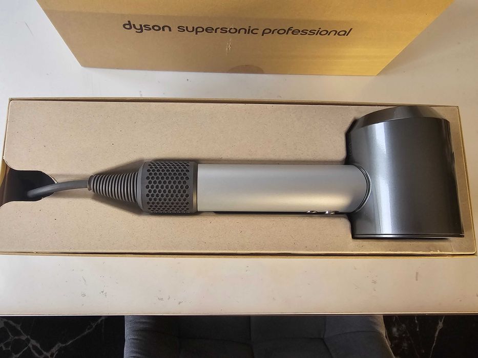 Продам фен Dyson професіональний