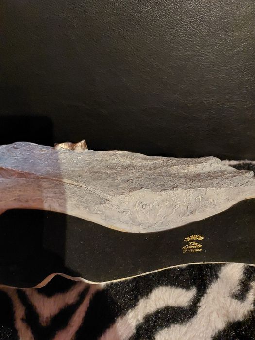 estátua  em pedra nova