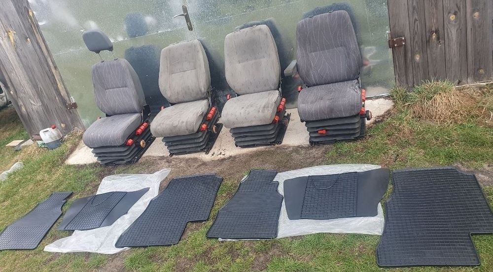 Сидіння Пілотів 903 та Лт