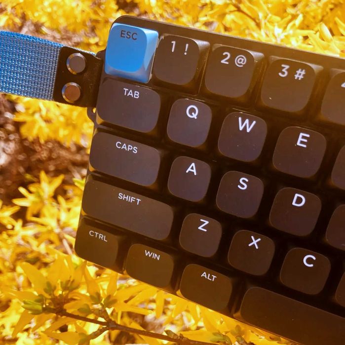 Epomaker Carbon60 Low Profile - klawiatura z wlókna węglowego