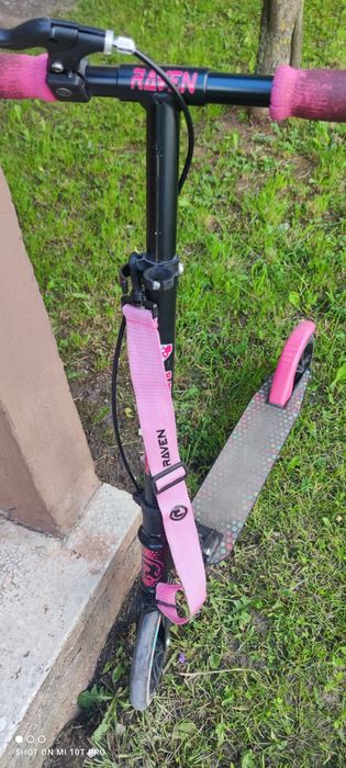 Hulajnoga aluminiowa składana Raven Regulowana wysokość koła 200 mm lekka, hamulec, pas