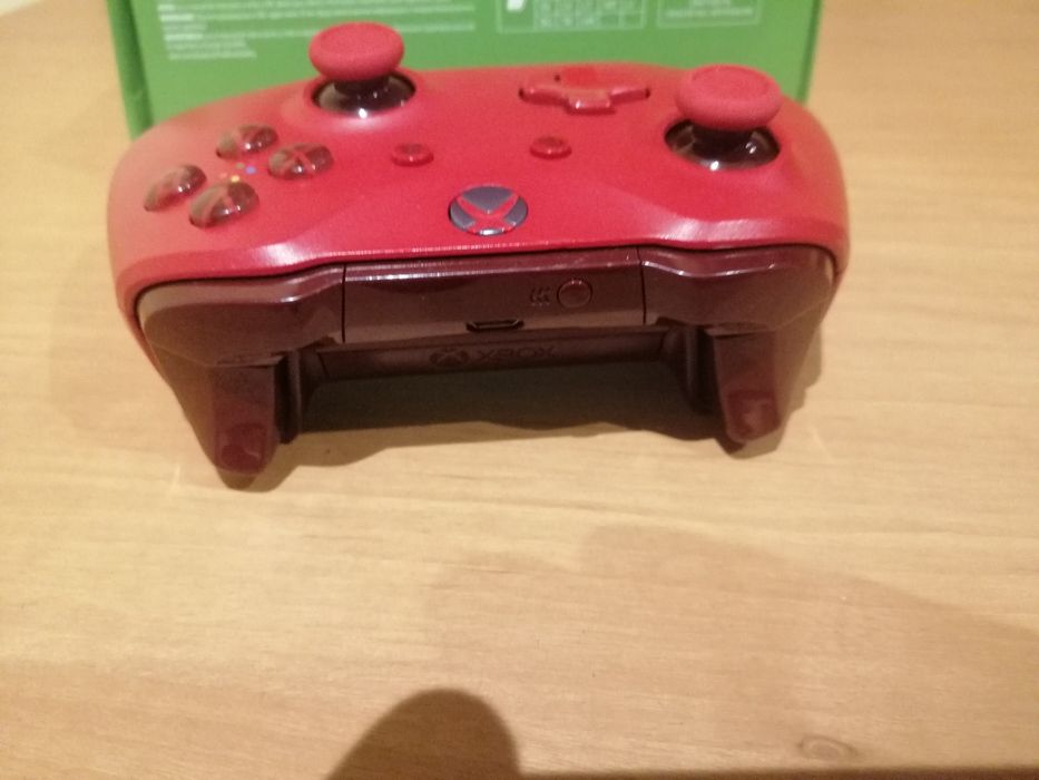 Comando Xbox one em caixa