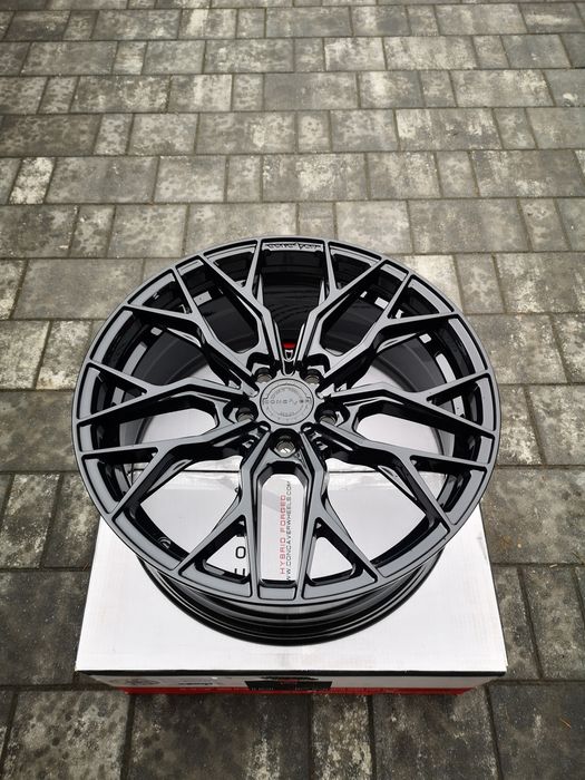 Okazja! Felgi Concaver CVR1 19" 8J ET40 5x112 Golf Cupra A3 Black