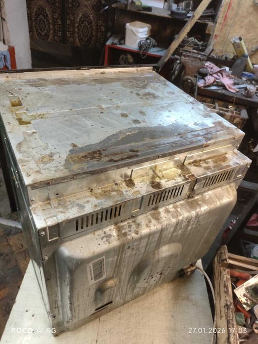 Piekarnik do zabudowy do pomieszczenia gospodarczego