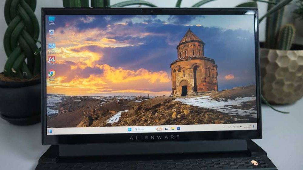 Dell alienware m15 r3 i7 10750 H 32 1 TB  RTX 2080 Super + Max Q 300Hz