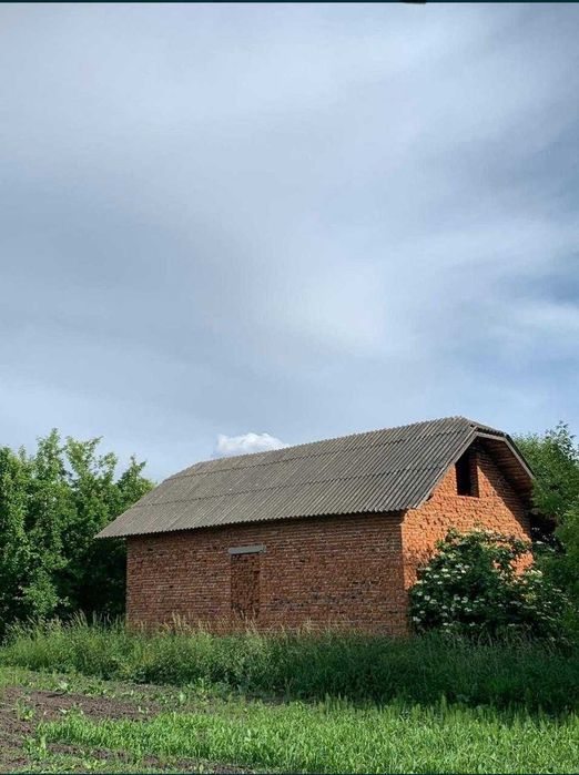 Земельна ділянка 12,5 сотки в Тлумачі, вул. Загребля — сад, город, цегляна будівля