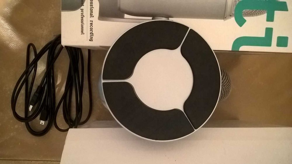 Mikrofon streaming BLUE Yeti USB Silver Srebrny