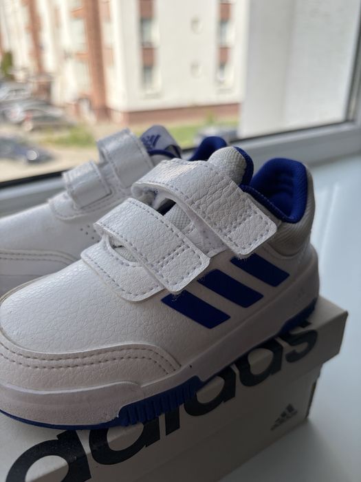 Adidas на липучках , зручні та якісні