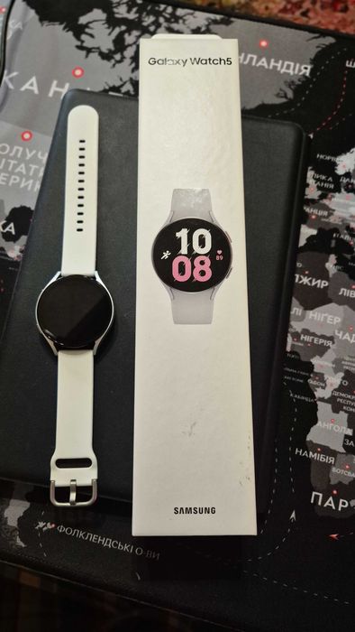 Samsung Galaxy Watch 5 44mm Graphite + 4 ремінці (Sapphire Glass, NFC)