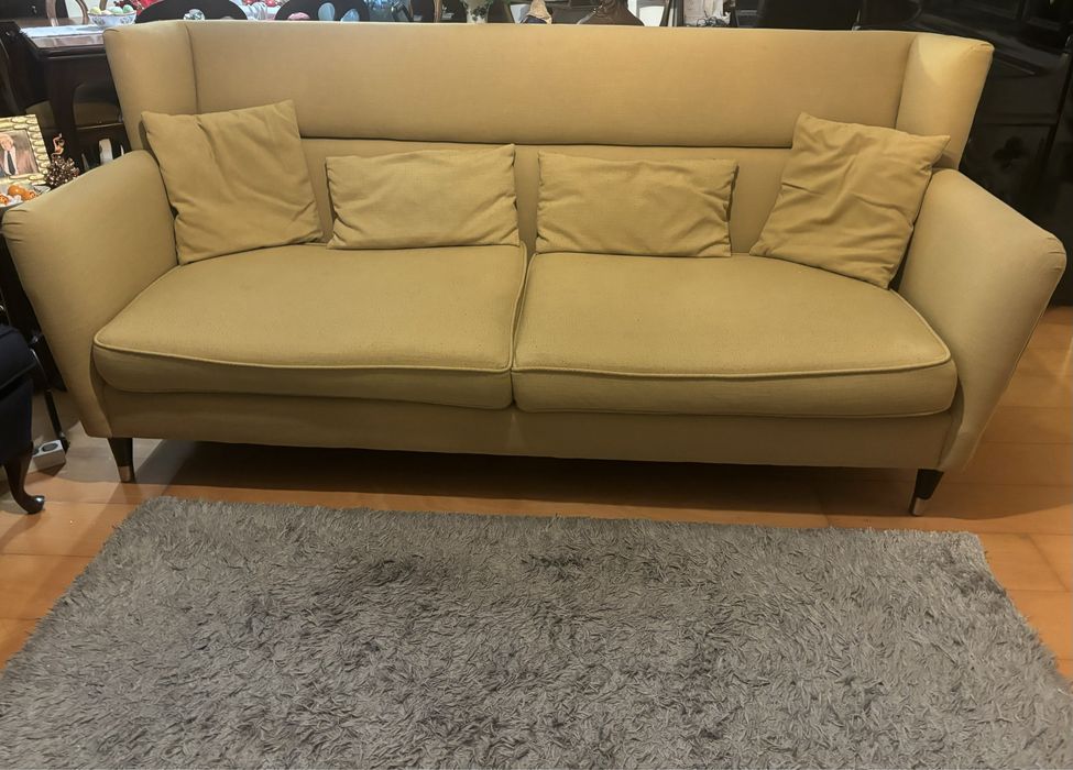 Sofá Área amarelo torrado