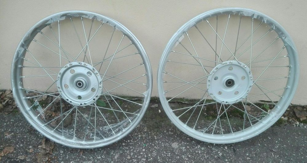 Centrowanie renowacja naprawa regeneracja odnowa kół motocyklowych Wsk