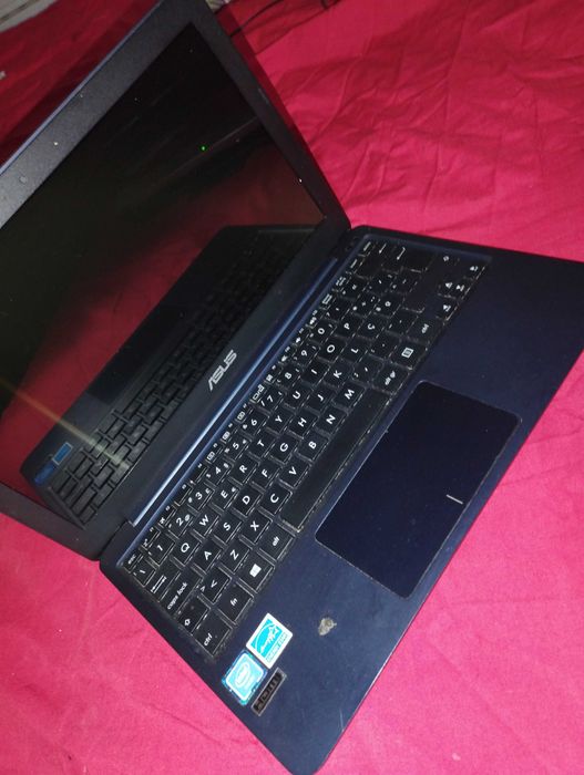 Mini portátil Asus