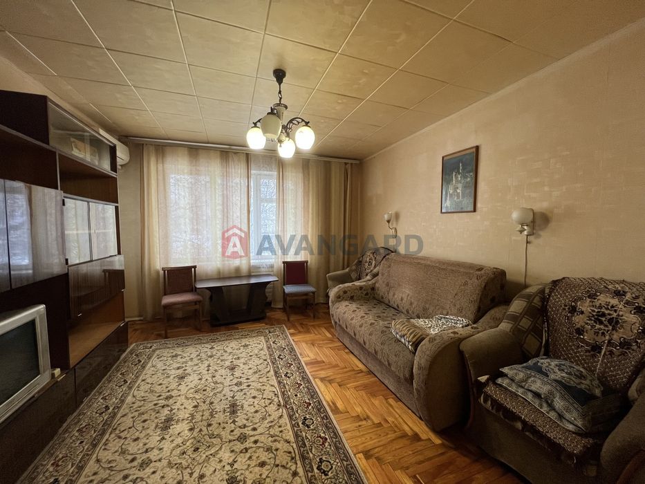 Продається 2 кім квартира.