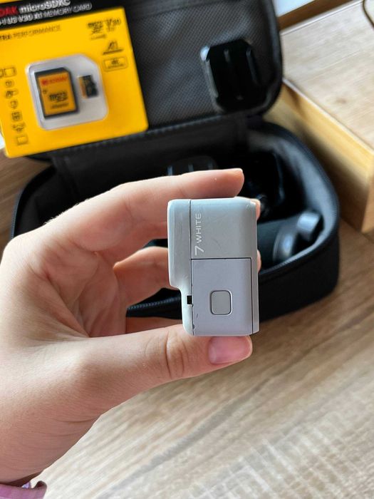 Екшн-камера GoPro Hero 7 White, з картою пам'яті в подарунок.