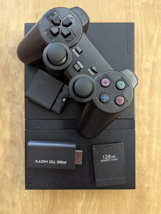 PlayStation 2 Slim + 3 gry
