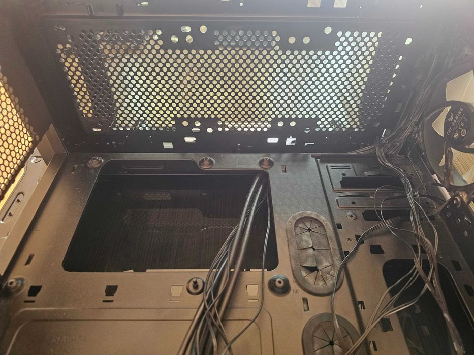 Корпус Cougar Panzer EVO  Black