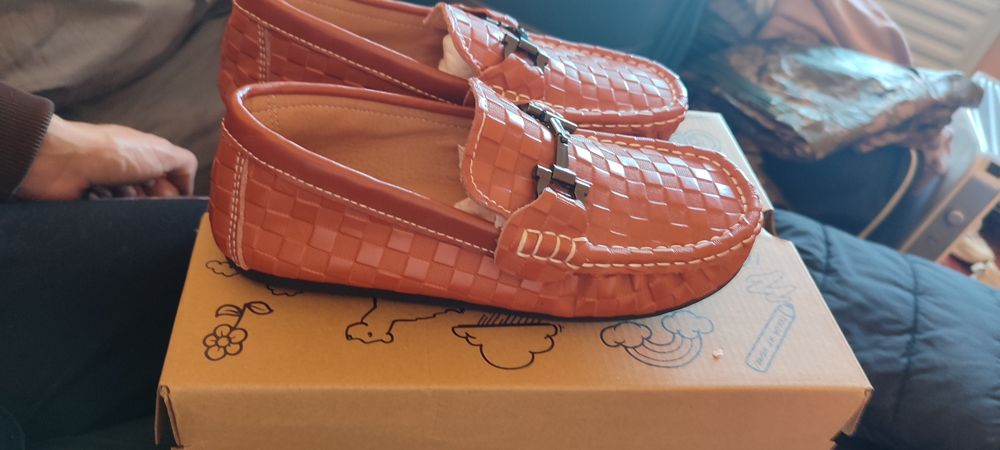 Продам мокасини шкіряні