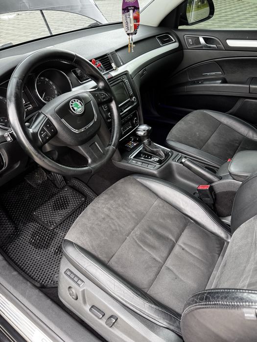 Skoda Superb 2010 VIN TMBJF93T1B9016607 фото оголошення 18 з 24