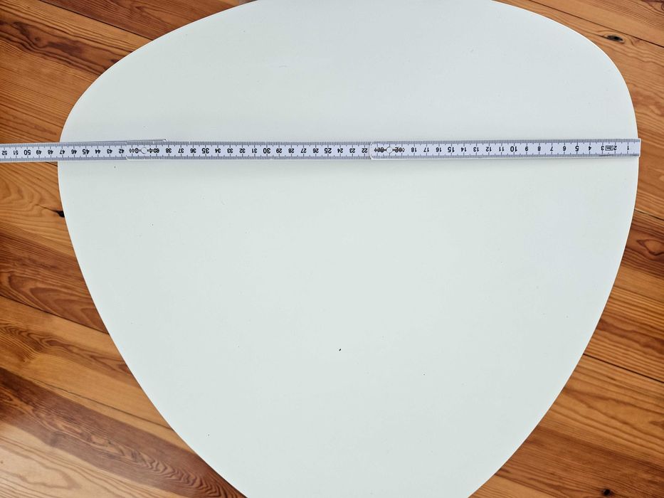 Mesa de apoio branca / Mesa de cabeceira