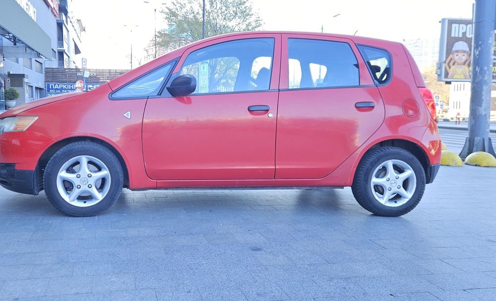 Продам "Mitsubishi " Кольт 2008г