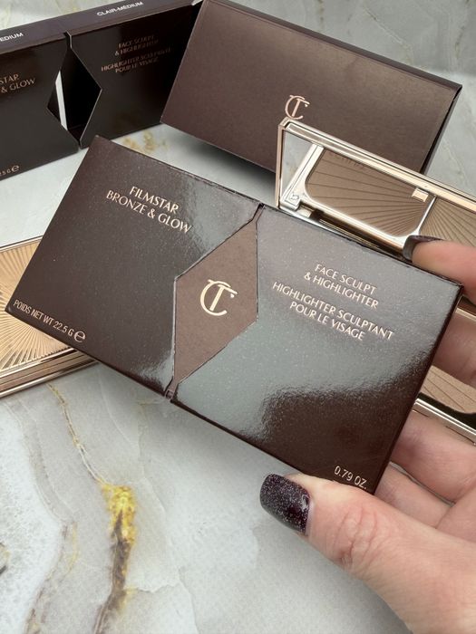 Палєтка для обличчя Charlotte Tilbury хайлайтер бронзер