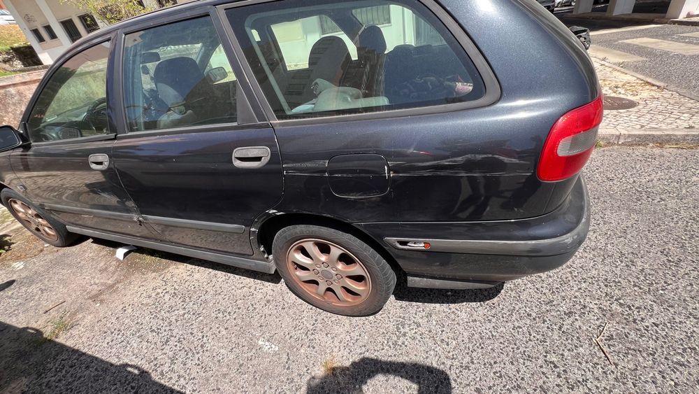 Vendo Renault Mégane Break + Volvo V40 | 1.800€ o conjunto