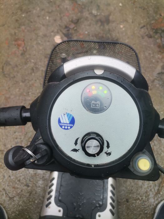 Cadeira elétrica mobilidade reduzida