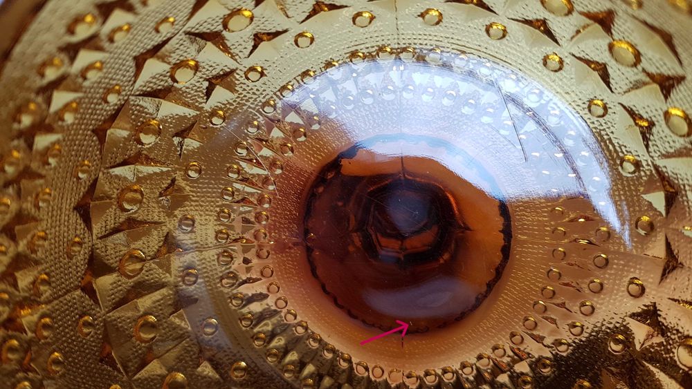 Cukiernica Romby i Guziczki (nr 3), Ząbkowice, kolorowe szkło PRL