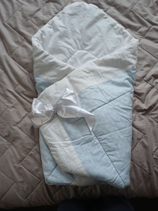 Продам конверт на выписку