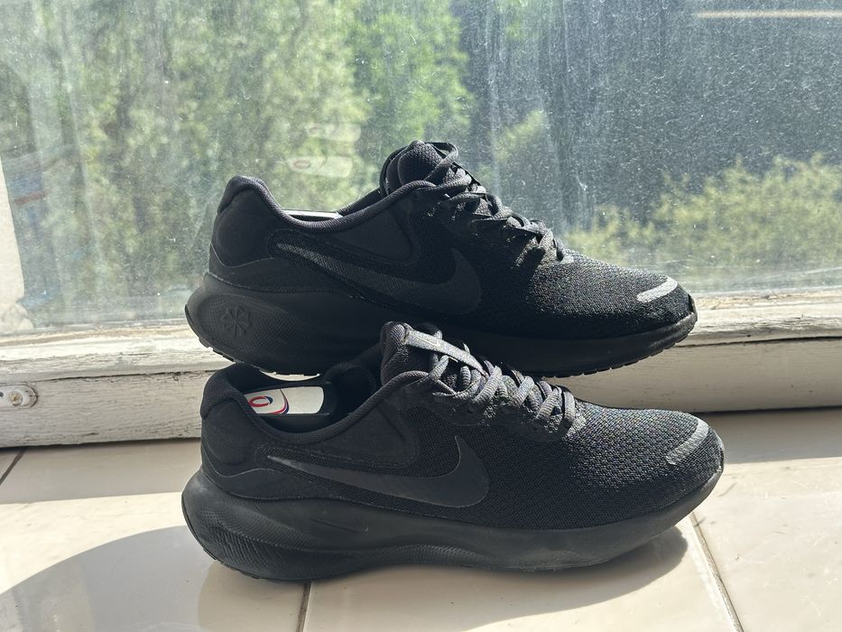Кросівки Nike revolution7