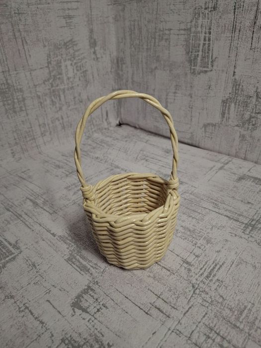 Кошики, плетені із паперової лози, під мильні букети.