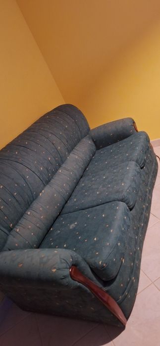 Sofá verde 3 lugares com pouco uso