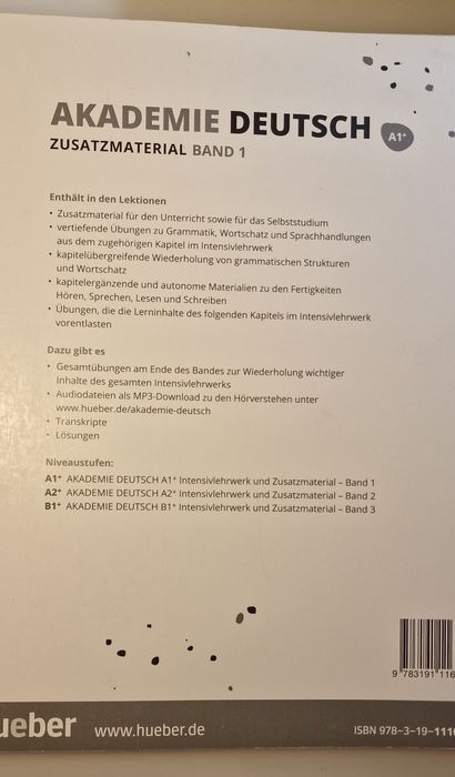 2 Livros de Alemão nível A1 - 1 Livro de Material Adicional e 1 Livro