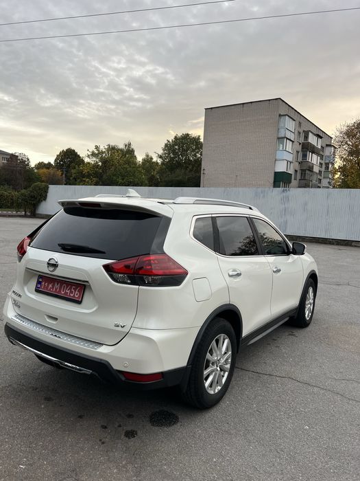 Nissan rogue мінімальні пошкодження