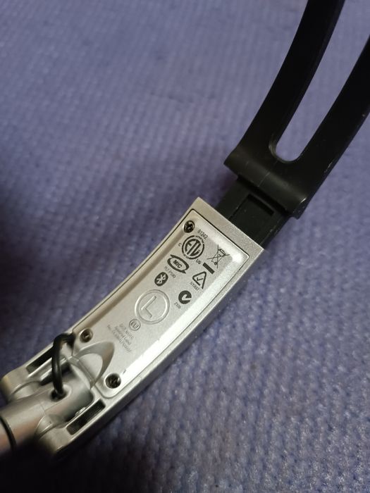 Наушники Plantronics P590.