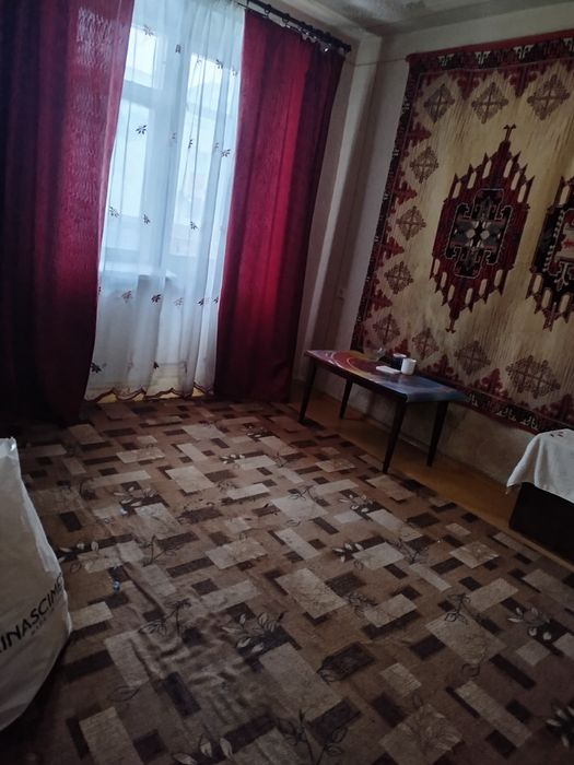 Продаж 4х кімнатної квартири чеського планування