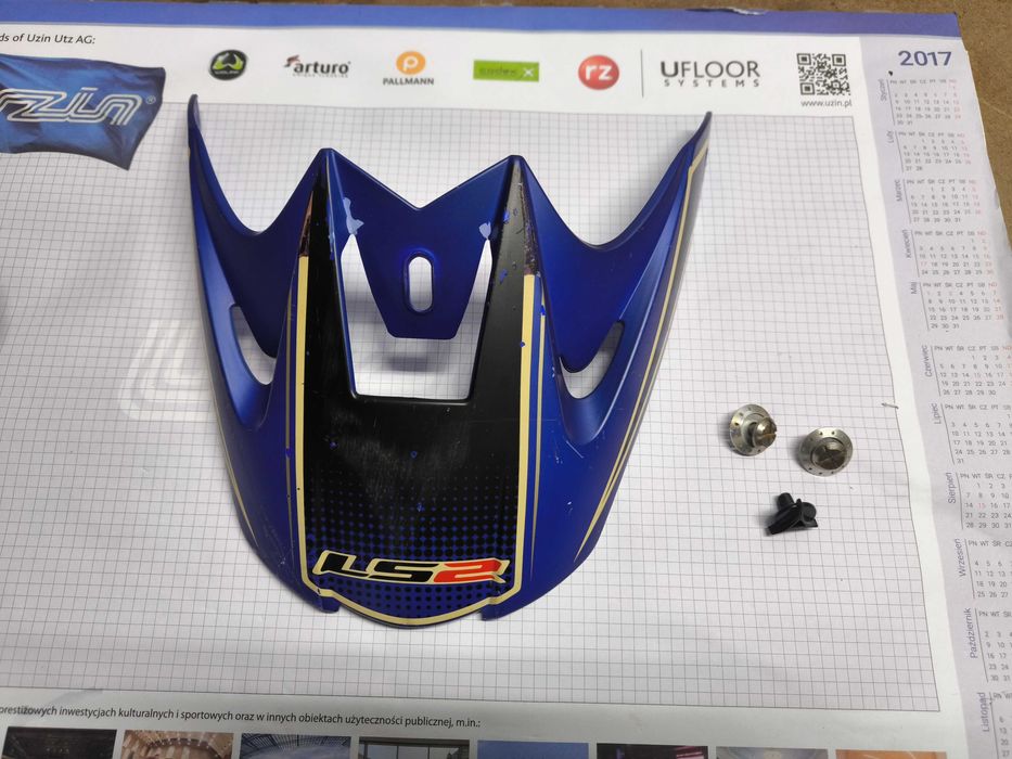 Daszek kasku enduro LS2 plus śrubki