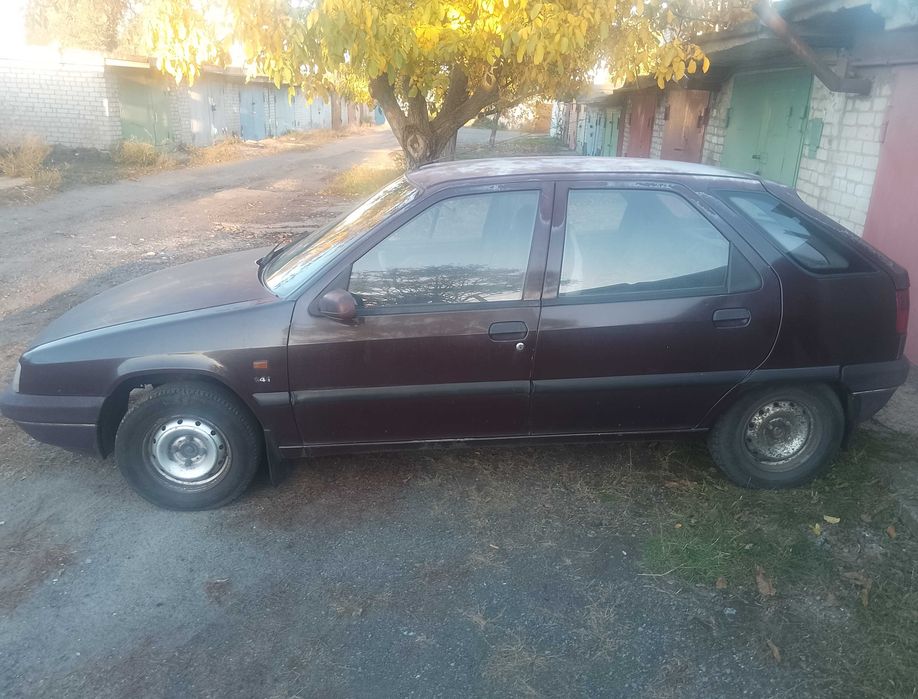 Автомобиль Ситроен