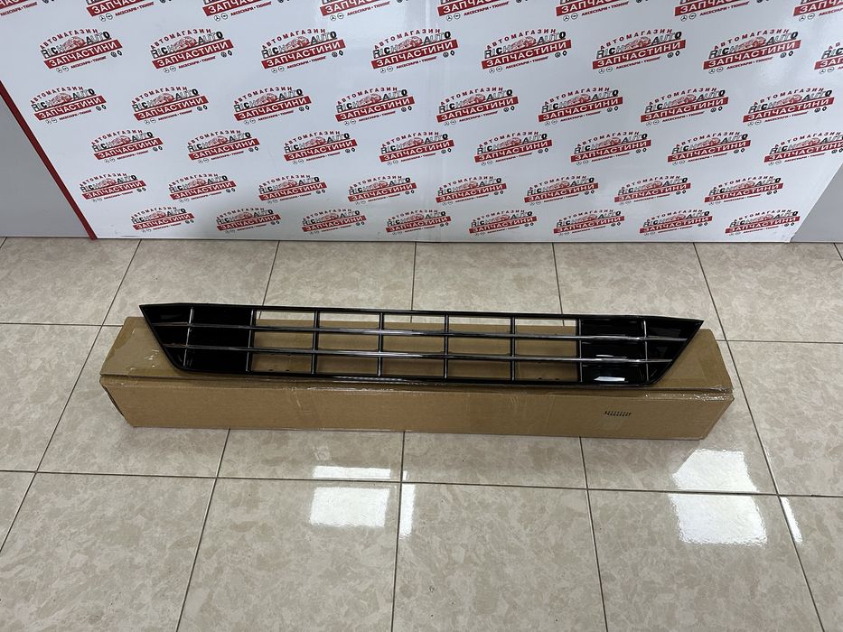 Решетка бампера VW Passat R Line