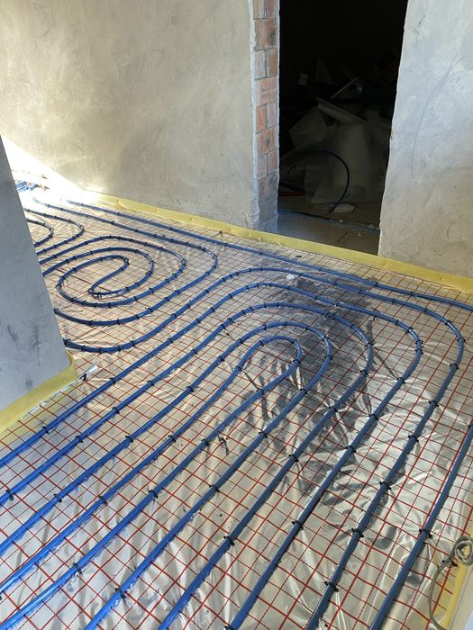 (Роша) Продаж останього тауну з міськими комунікаціями