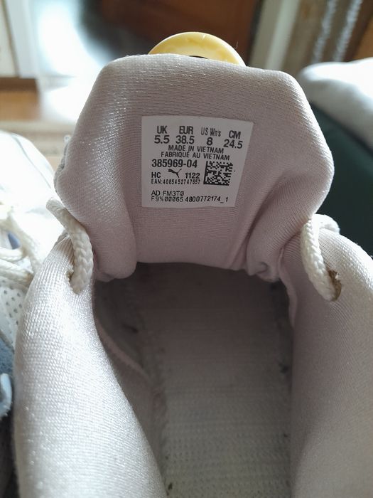 Продам кросівки Puma розмір 38.5.