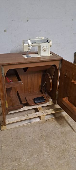 Máquina de costurar Singer