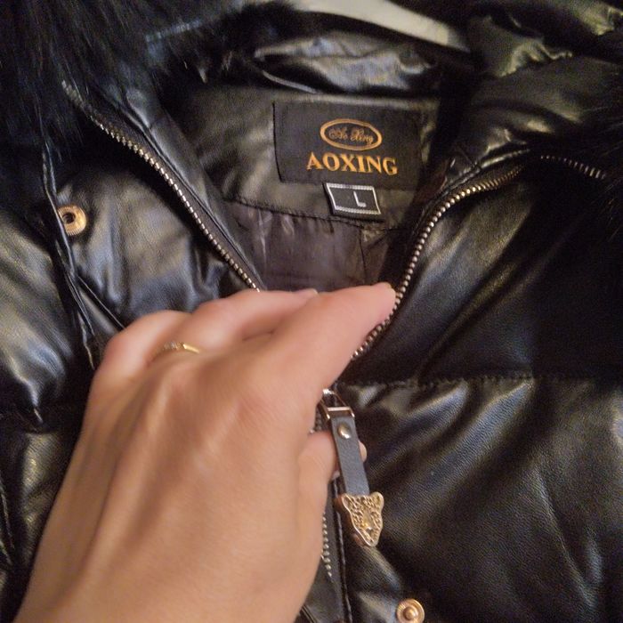 Продам зимние пальто.