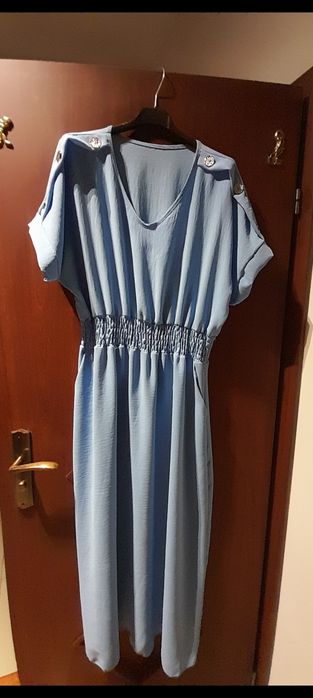 Sukienka kolor niebieski