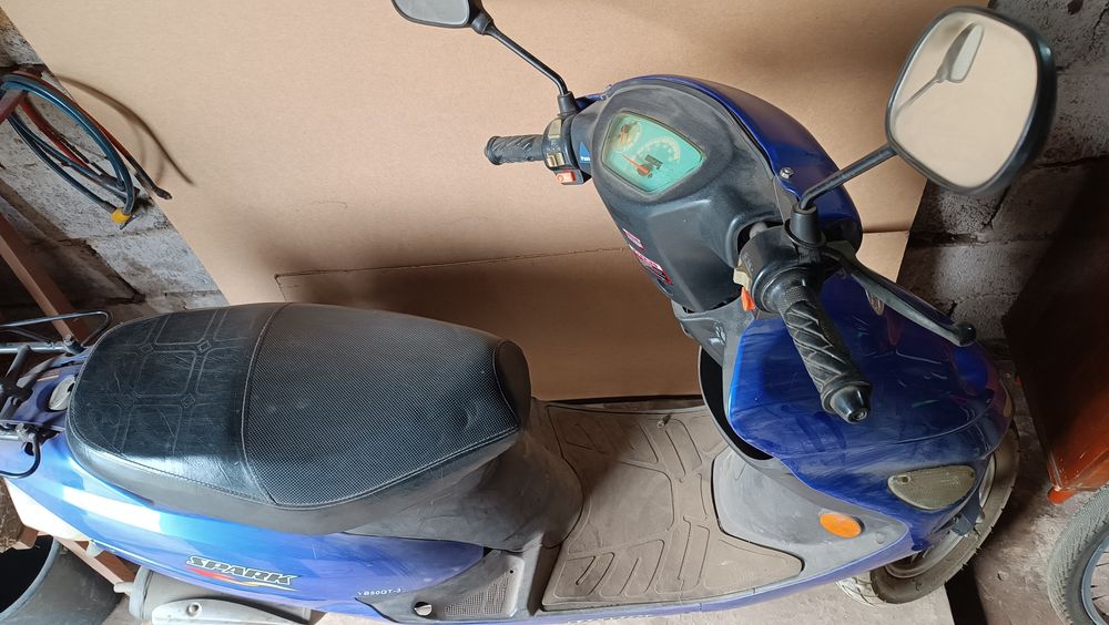 Скутер Spark YB 50 QT