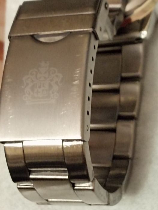 Наручные часы, piercarlo D alessio. Кварцевые.