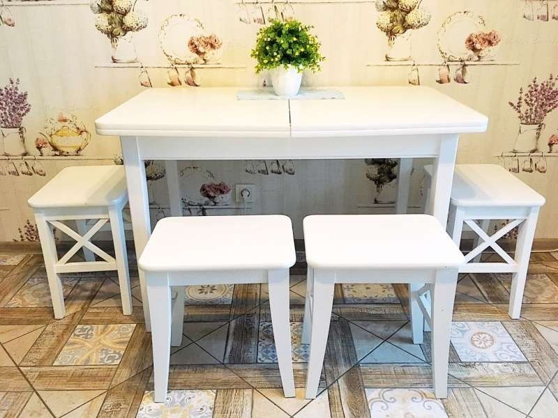 Нова квартира із затишною кухнею для 4-х гостей! Подобово!