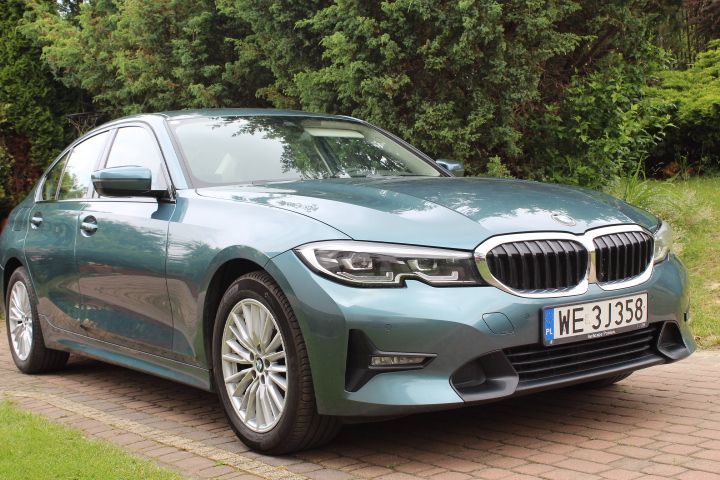 BMW Seria 3 Sport Line, Stan idealny, Salon PL, ASO, Harman Kardon, F-ra VAT23%